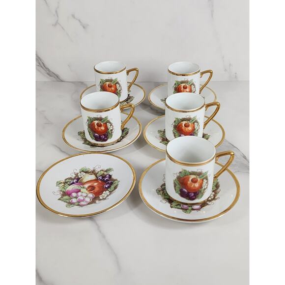 Andrea by Sadek Teacup & Saucers Fruit Design Porcelain Gold Trim Japan x11 Vtg - Picture 1 of 15